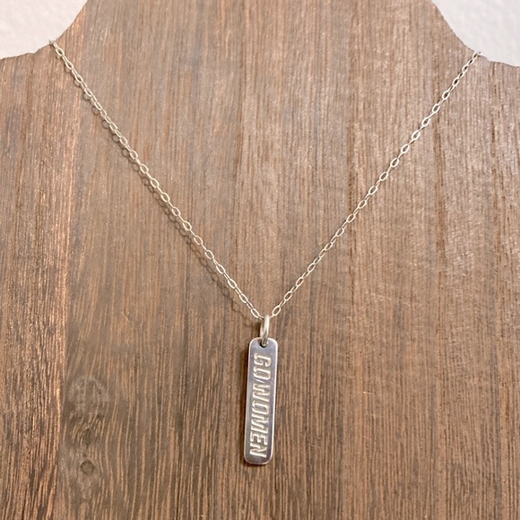 💪🏻 Tiffany’s ‘Go Women’ Pendant Necklace - Picture 2 of 6